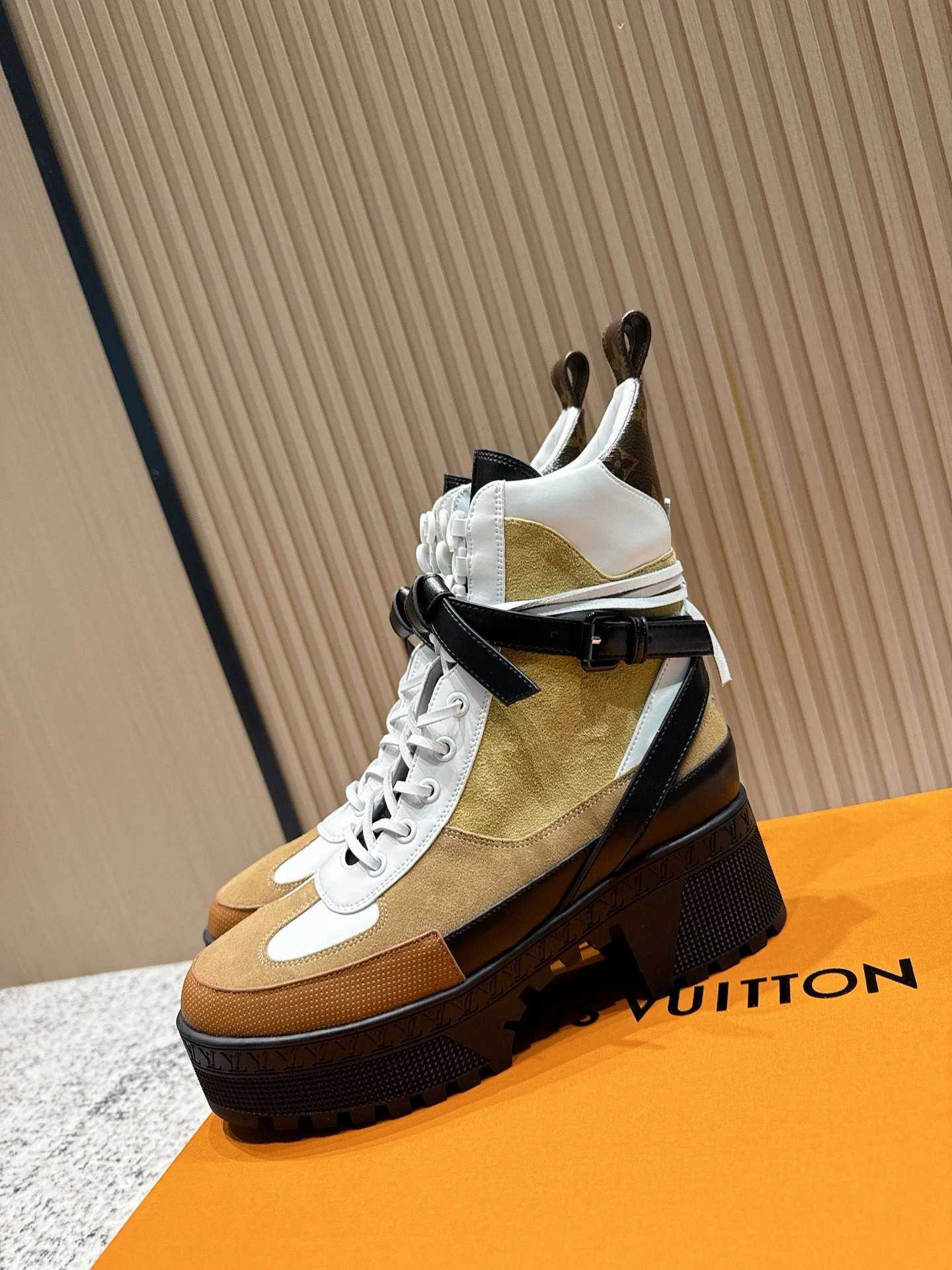 COCO-- 8V 1AD24G cowhide Heel height ：7cm Waterproof：3.5cm item:E-X362J2915